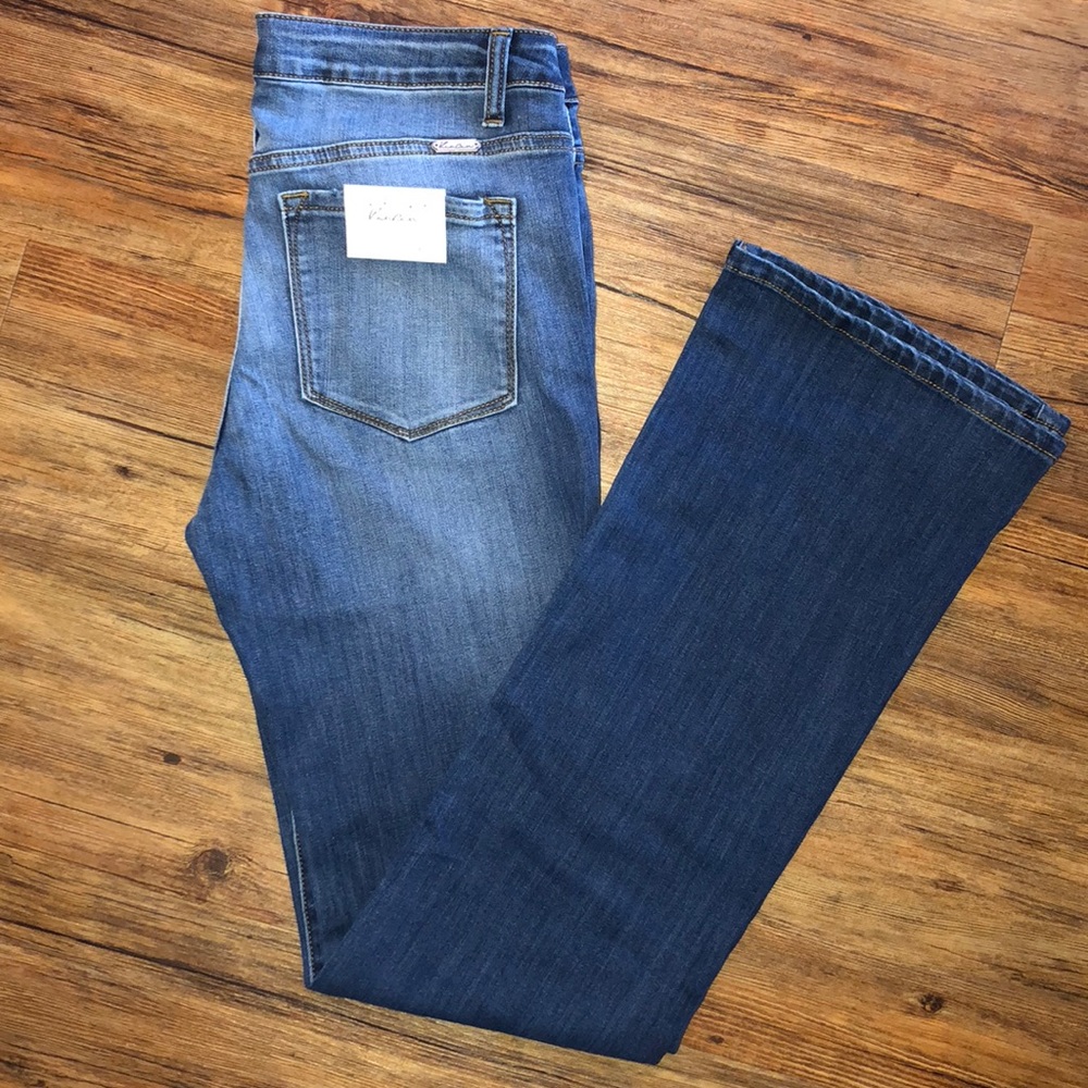 Kancan Estilo Bootcut Jeans